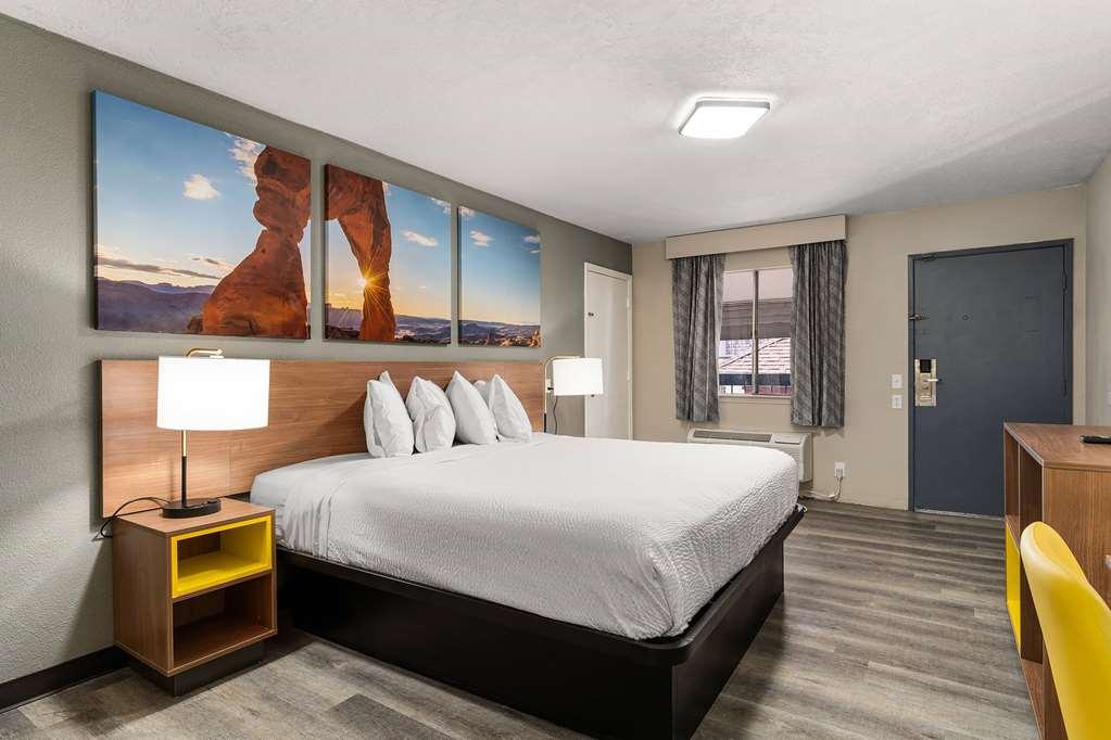 Days Inn By Wyndham Albuquerque Northeast Room photo
