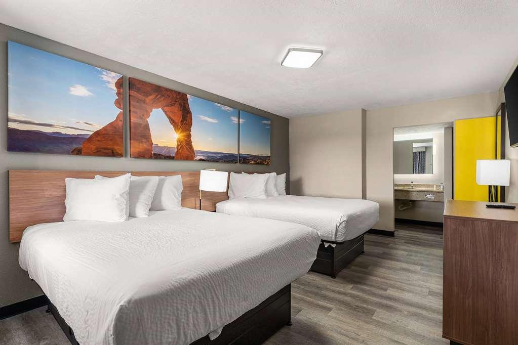 Days Inn By Wyndham Albuquerque Northeast Room photo