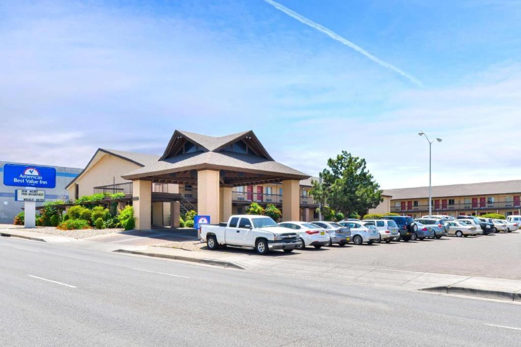 Days Inn By Wyndham Albuquerque Northeast Exterior photo